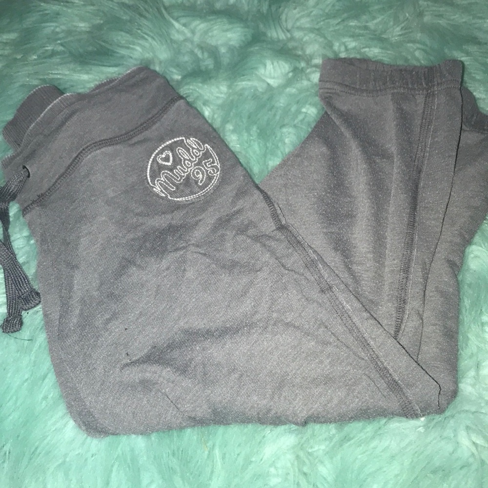 Cropped sweat pants